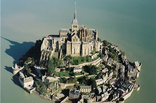 Le Mont-Saint-Michel est de nouveau une île depuis 2015