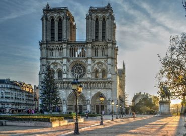 Cathédrale Notre-Dame de Paris – Jean-Jacques Annaud en tournage