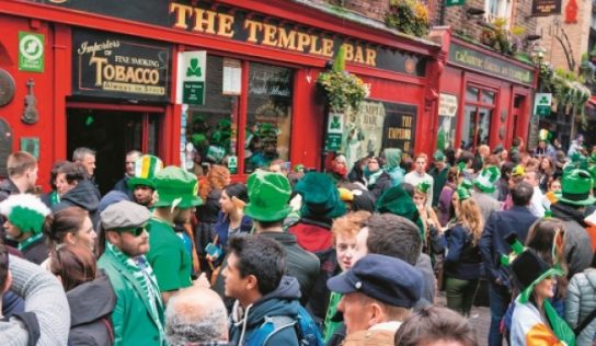 Fêtez la Saint-Patrick avec une soirée dans un pub irlandais